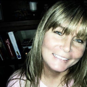 Meet your Posher, Holly